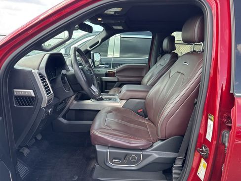 Used 2016 Ford F150 Platinum w/ Equipment Group 701A Luxury RWD image 5