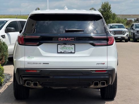 Used 2024 GMC Acadia AT4 w/ Luxury Package AWD/4WD image 8