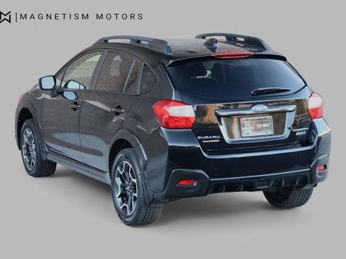 Used 2017 Subaru Crosstrek 2.0i Premium AWD/4WD image 9