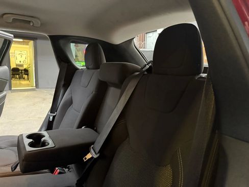 Used 2020 Jeep Cherokee Latitude w/ Cold Weather Group image 14