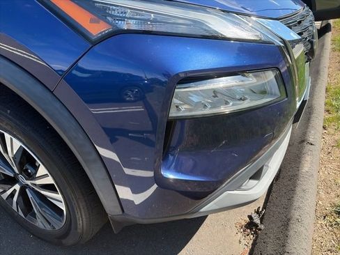 Used 2021 Nissan Rogue SV FWD image 12