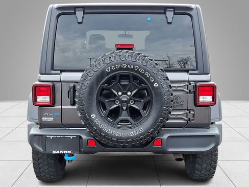 Used 2023 Jeep Wrangler Unlimited w/ Cold Weather Group AWD/4WD image 6