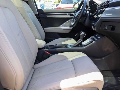 Used 2023 Audi Q3 2.0T Premium w/ Convenience Package AWD/4WD image 17