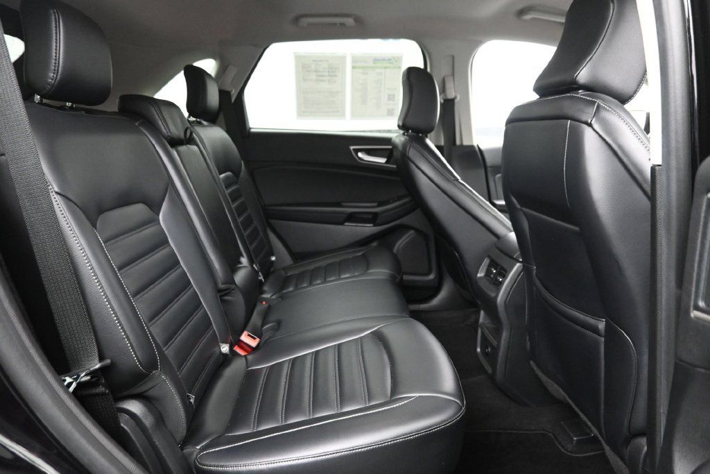 Used 2024 Ford Edge SEL AWD/4WD image 10