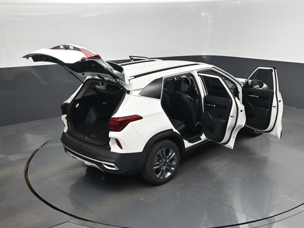 Certified 2022 Kia Seltos S FWD image 29