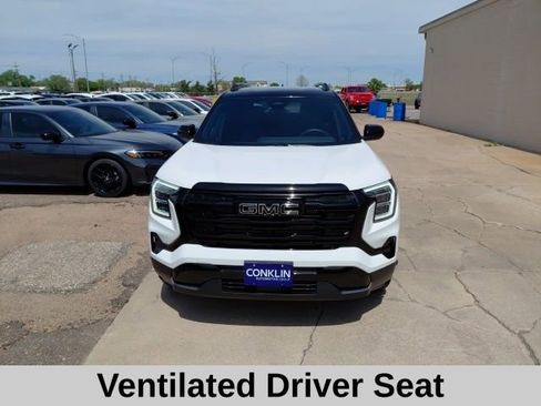 New 2026 GMC Terrain Elevation w/ Elevation Premium Package image 10