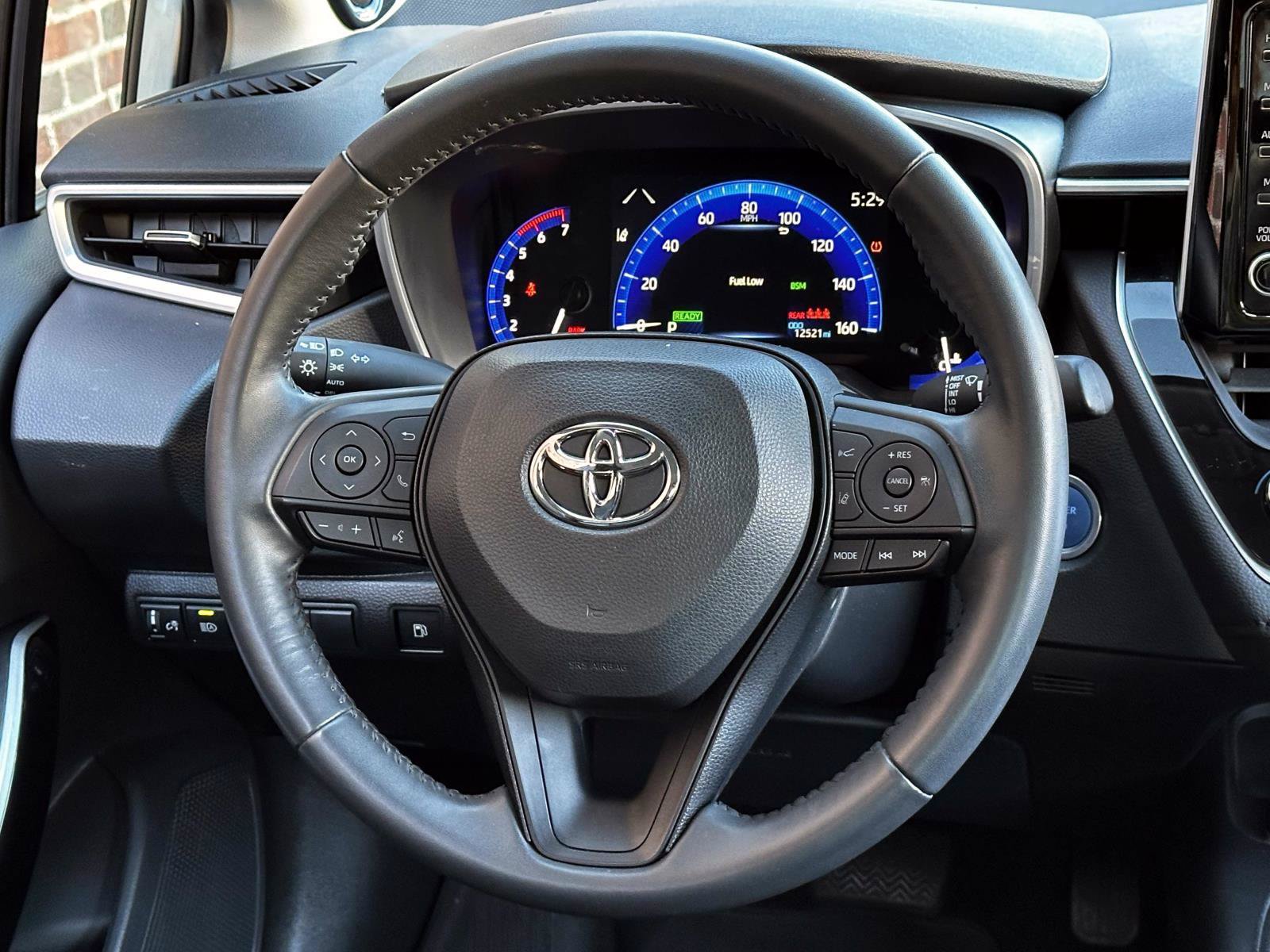 Certified 2022 Toyota Corolla LE w/ Premium Interior Package FWD image 17