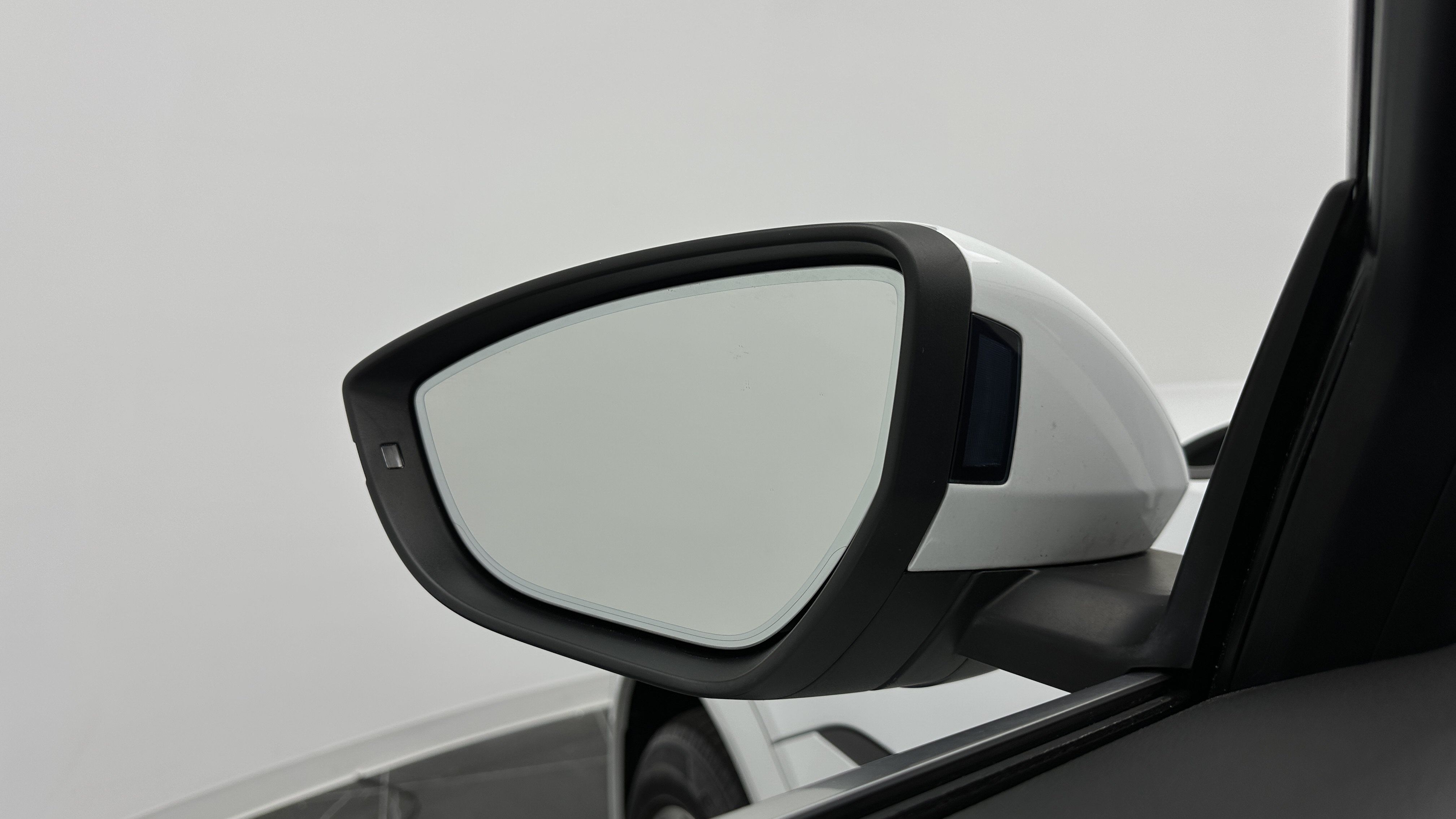 Used 2021 Audi e-tron Premium AWD/4WD image 15