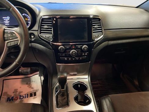 Used 2019 Jeep Grand Cherokee Altitude image 12