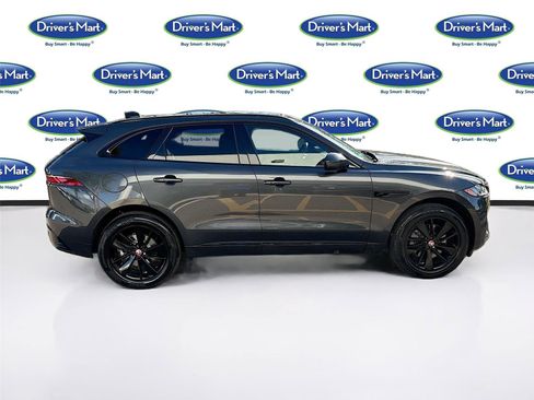 Used 2023 Jaguar F-PACE R-Dynamic S image 8