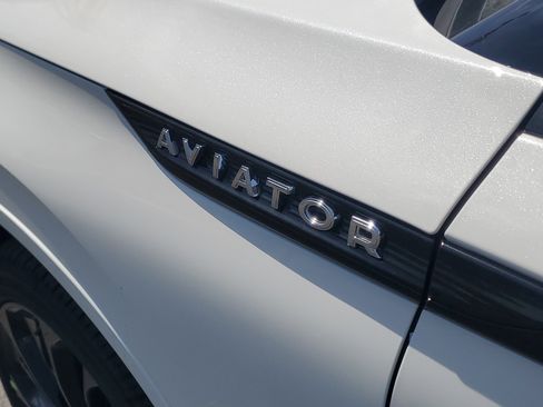 New 2026 Lincoln Aviator Reserve image 7