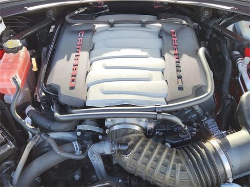 Used 2017 Chevrolet Camaro SS image 31