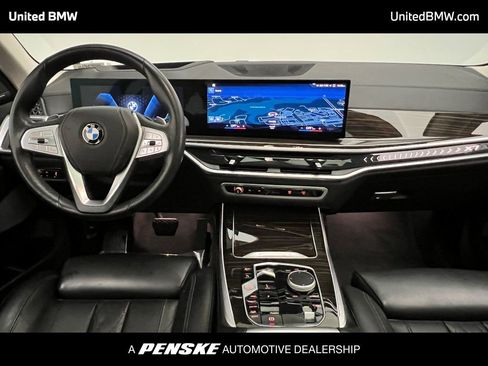Used 2023 BMW X7 xDrive40i image 10