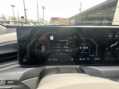 Used 2025 Kia EV9 Wind image 29