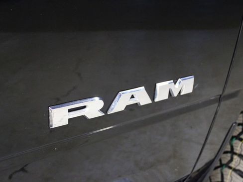 Used 2024 RAM 2500 Big Horn image 38