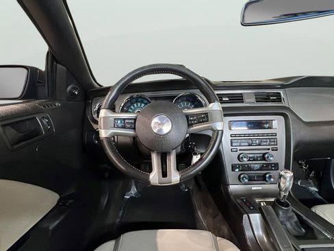 Used 2013 Ford Mustang GT image 16