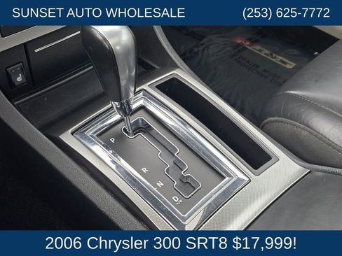 Used 2006 Chrysler 300 SRT8 w/ SRT Option Group II RWD image 37