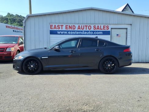 Used 2015 Jaguar XF Sport RWD image 2