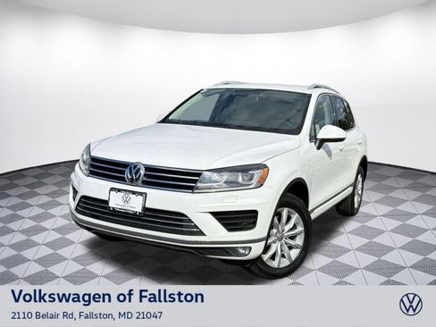 Used 2016 Volkswagen Touareg Sport AWD/4WD image 1