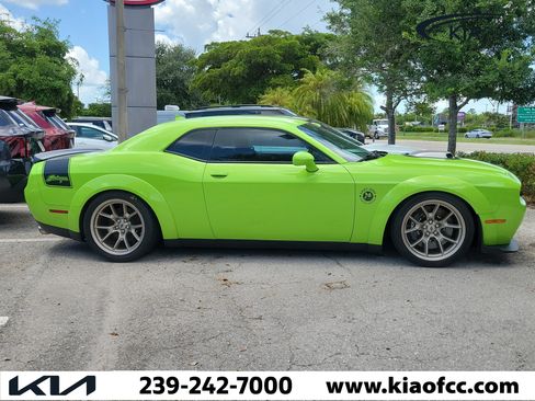 Used 2023 Dodge Challenger R/T Scat Pack RWD image 3