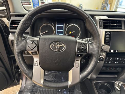 Used 2023 Toyota 4Runner Limited image 31