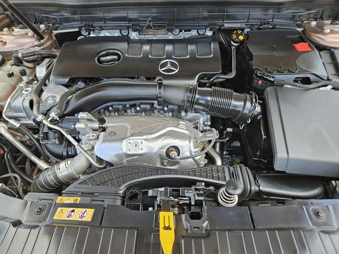 Certified 2022 Mercedes-Benz GLB 250 image 22