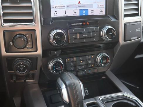 Used 2016 Ford F150 Platinum w/ Equipment Group 701A Luxury AWD/4WD image 22