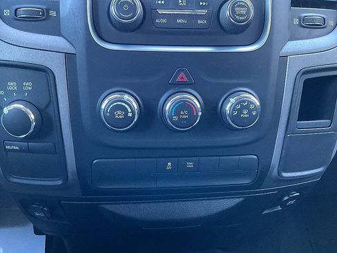 Used 2014 RAM 1500 Express image 24