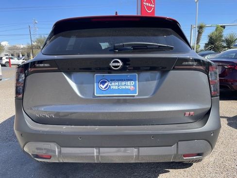 Used 2025 Nissan Kicks SR image 6