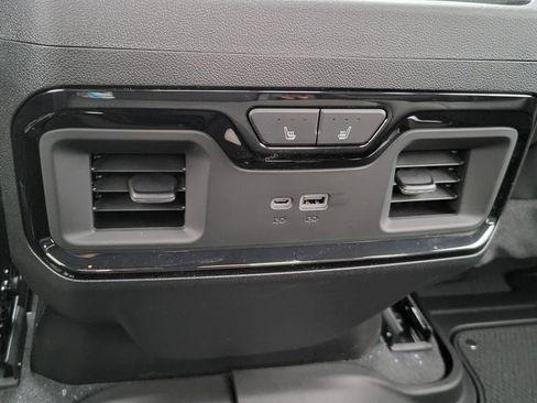 New 2026 GMC Sierra 2500 AT4 w/ AT4 Premium Plus Package image 35