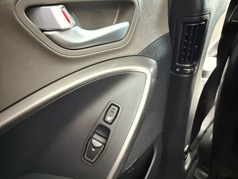 Used 2015 Hyundai Santa Fe Limited w/ Option Group 04 image 40