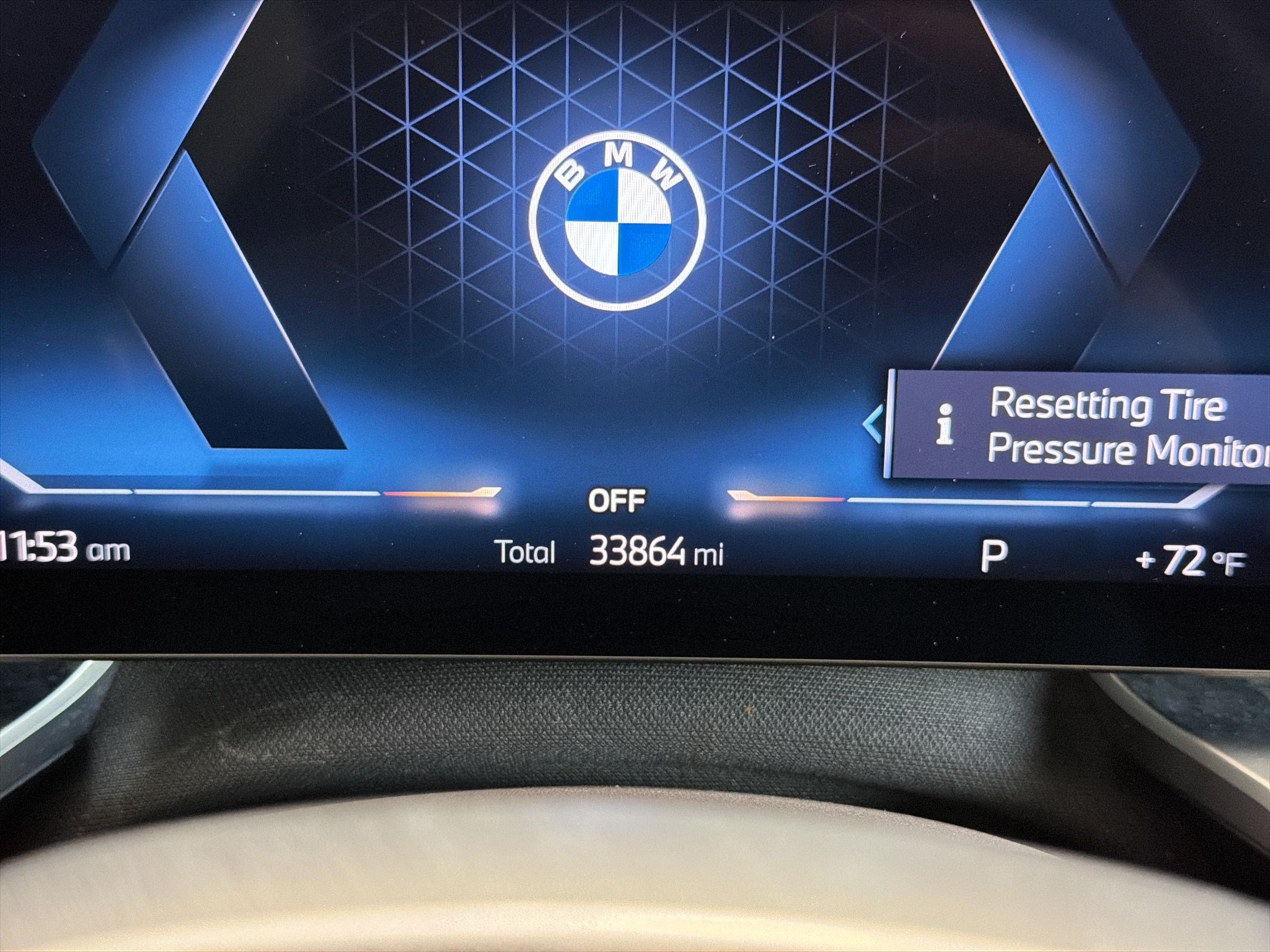 Used 2023 BMW 760i xDrive w/ Executive Package AWD/4WD image 20