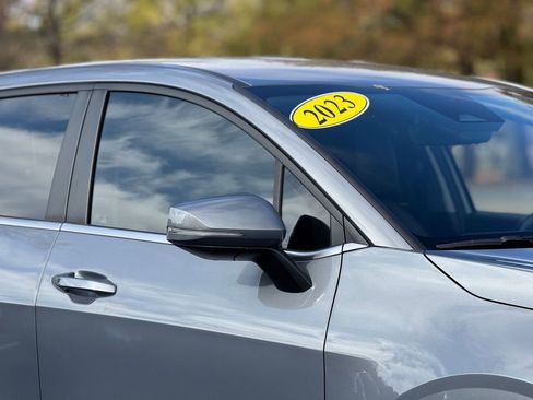 Used 2023 Kia Sportage EX image 6