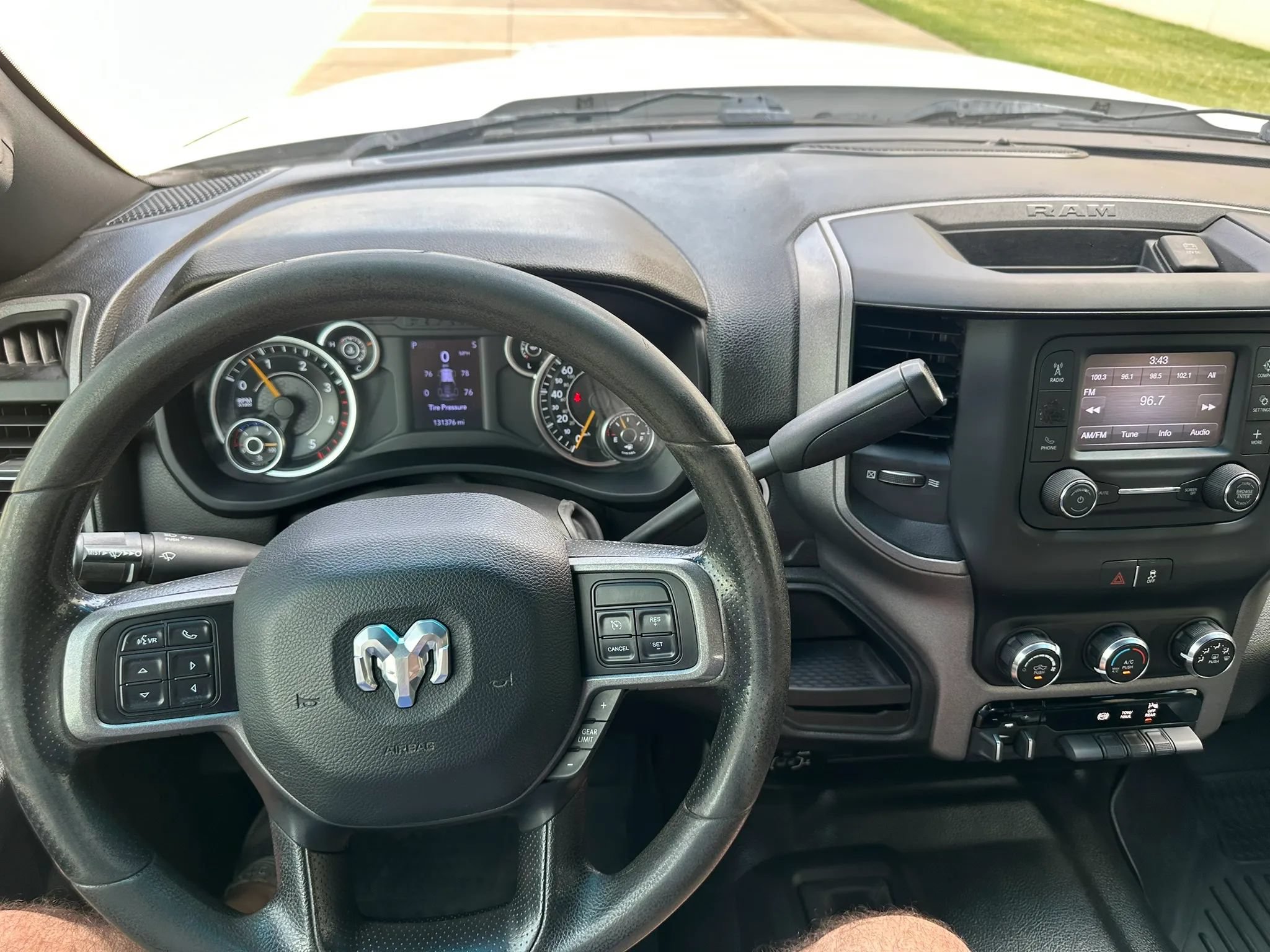 Used 2021 RAM 3500 Tradesman w/ Chrome Appearance Group AWD/4WD image 36