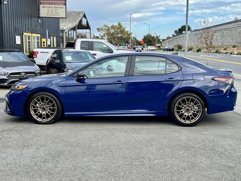 Used 2023 Toyota Camry SE image 8