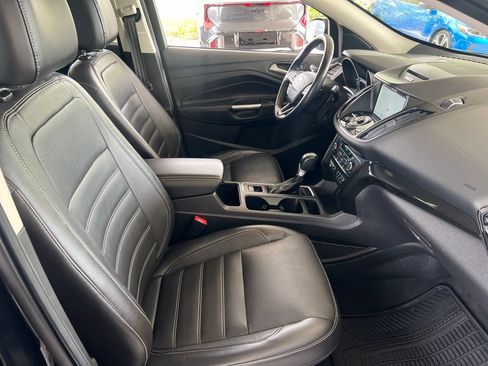 Used 2017 Ford Escape Titanium w/ Equipment Group 301A AWD/4WD image 21