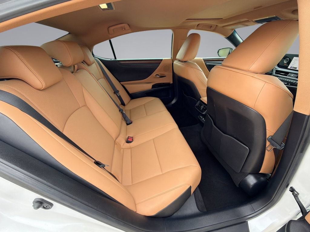 Certified 2024 Lexus ES 350 w/ Premium Package FWD image 17