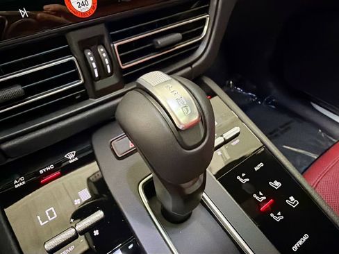 New 2026 Porsche Macan S AWD/4WD image 18