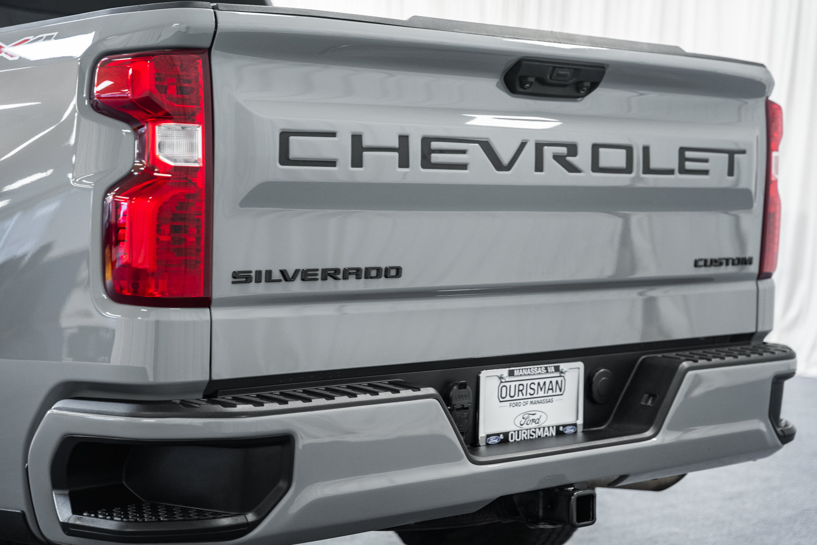 Used 2024 Chevrolet Silverado 1500 Custom w/ Turbomax Blackout Package AWD/4WD image 6