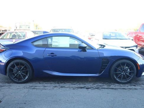 New 2025 Toyota GR86 Premium image 5