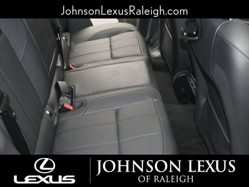 Used 2026 Land Rover Range Rover Evoque Dynamic SE image 14