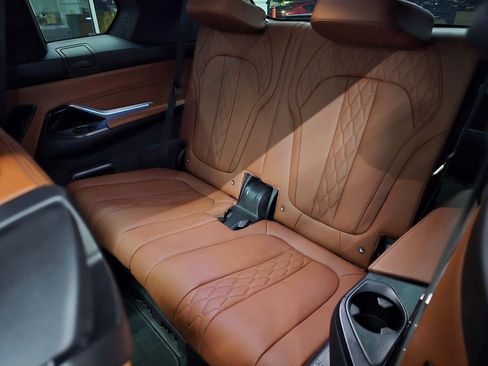 Used 2025 BMW X7 xDrive40i w/ Executive Package AWD/4WD image 31