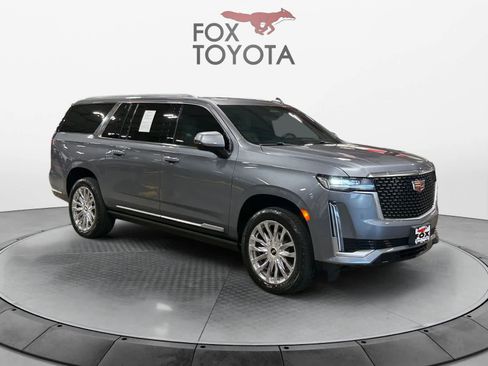 Used 2021 Cadillac Escalade ESV Premium Luxury w/ Driver Assist Tech Package AWD/4WD image 8