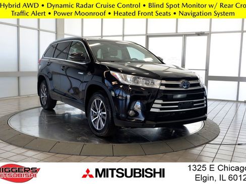 Used 2019 Toyota Highlander XLE AWD/4WD image 1