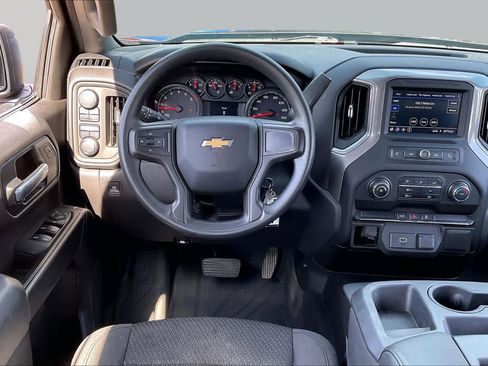 Used 2020 Chevrolet Silverado 1500 Custom w/ Custom Value Package AWD/4WD image 7