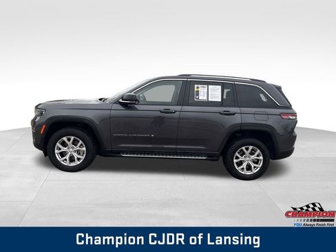 Used 2022 Jeep Grand Cherokee Limited image 2