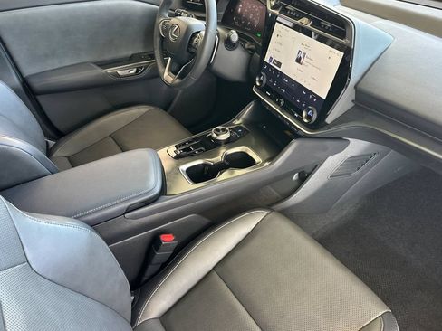 Used 2024 Lexus RZ 300e Premium FWD image 18