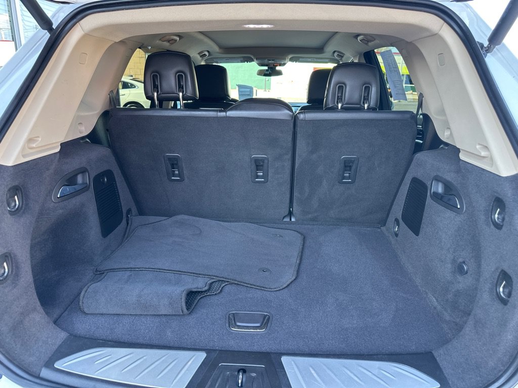 Used 2018 Buick Envision Essence FWD image 17