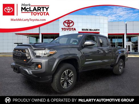 Used 2016 Toyota Tacoma TRD Sport w/ Premium & Technology Package AWD/4WD image 1