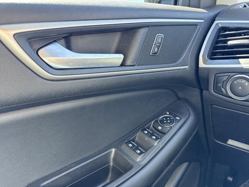 Used 2023 Ford Edge SEL image 24